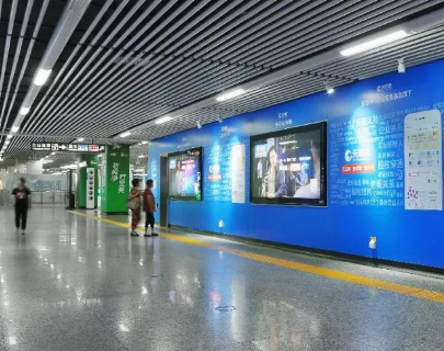 地鐵站不同區(qū)域?qū)κ覂?nèi)全彩led顯示屏要求有哪些?